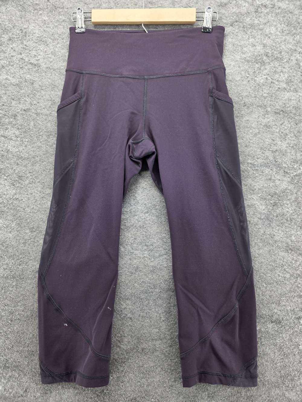 Lululemon Pants Womens 6 Purple Mesh Insets Cropped Yoga Athletic Activewear
